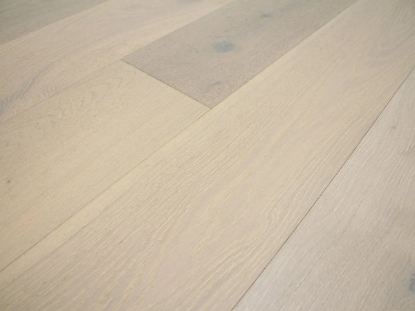 Risom Pravada Engineered Flooring Pravada