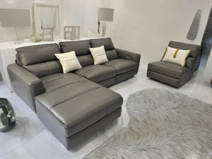 Truman E-Recliner Sectional Sofa Fin and Furn